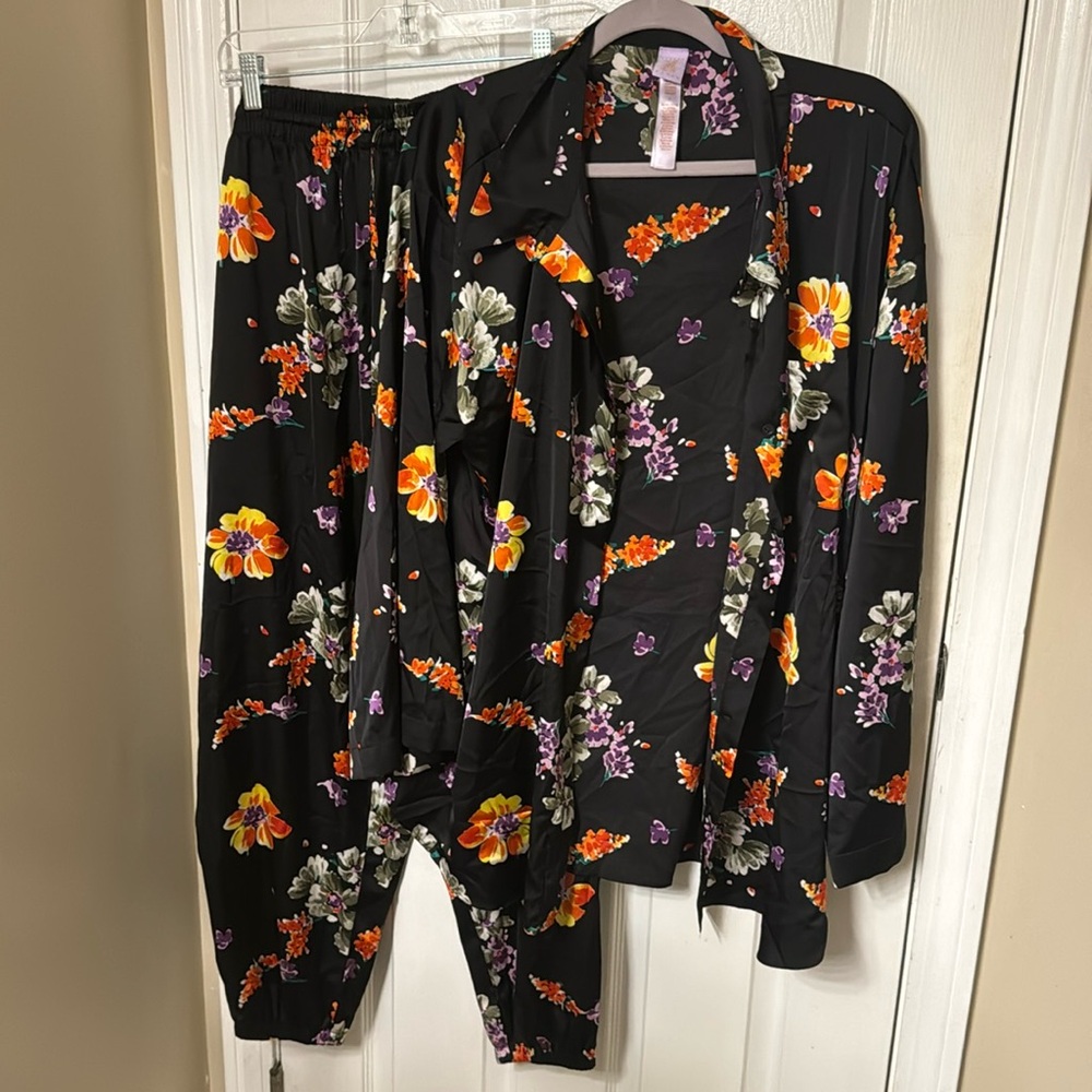 Savage X fenty satin PJ set 1x